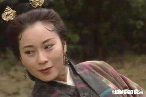 金庸笔下的杨过，除了小龙女外，还有另一位女师傅，她是谁呢