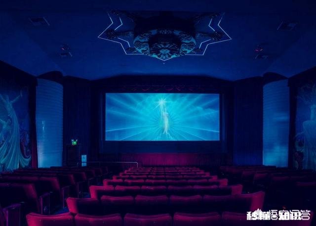 一个人看电影是什么体验