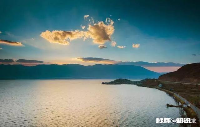 为什么现在很多女生穿的花枝招展的男生喜欢这样打扮的女生吗