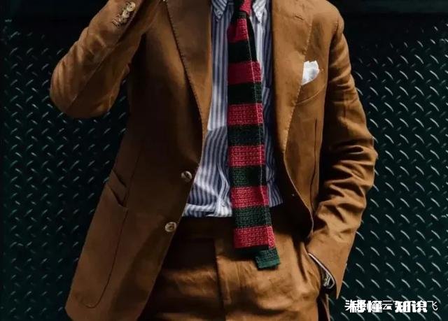 夏天穿西装应该选择什么样的领带合适