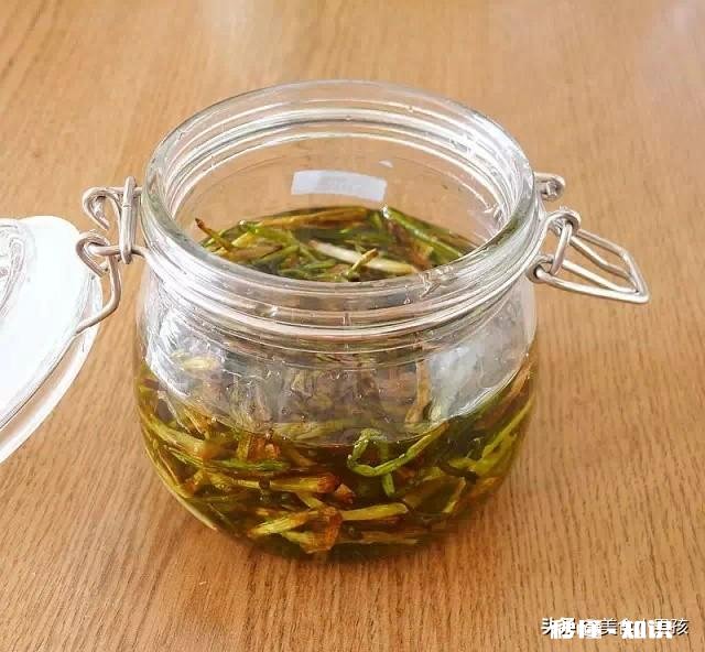 夏日，葱油拌面是首选，怎么做呢