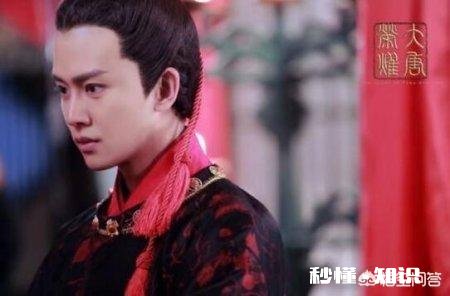 你觉得林更新和任嘉伦谁更帅你更喜欢谁