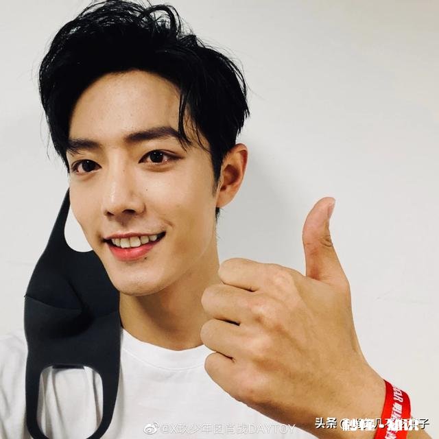 如何看待肖战在清明节以转发默哀英烈微博的方式重新出现在公众视野