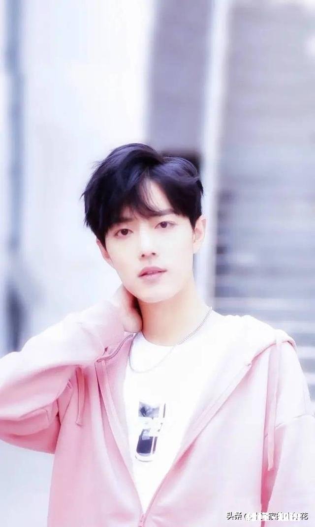 为什么总会有人说肖战糊了那他的专辑《光点》的大卖又是为何呢