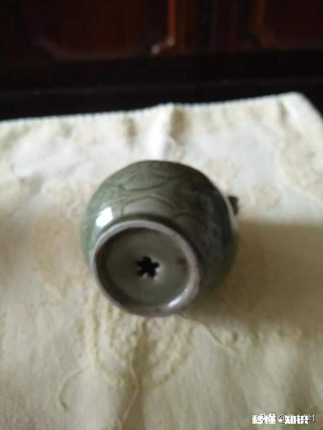 明中期文房，青花瓷笔架山价格多少为什么