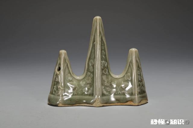 明中期文房，青花瓷笔架山价格多少为什么