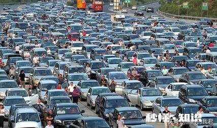 停车一位难求，济南人开启逛吃模式，网友自曝从济南到泰安的“人在囧途”, 你怎么看