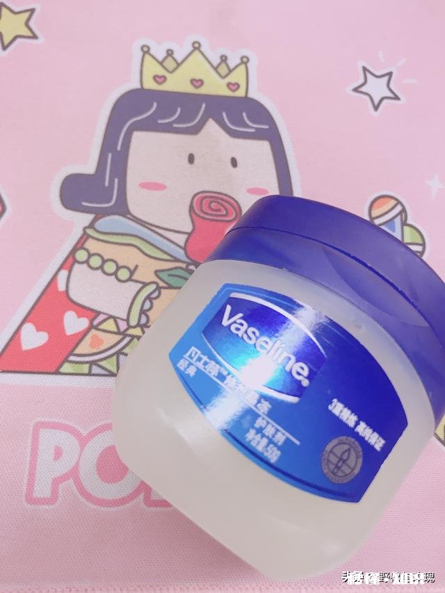 唇色暗淡无光而且死皮比较多怎么办用什么产品可以解决