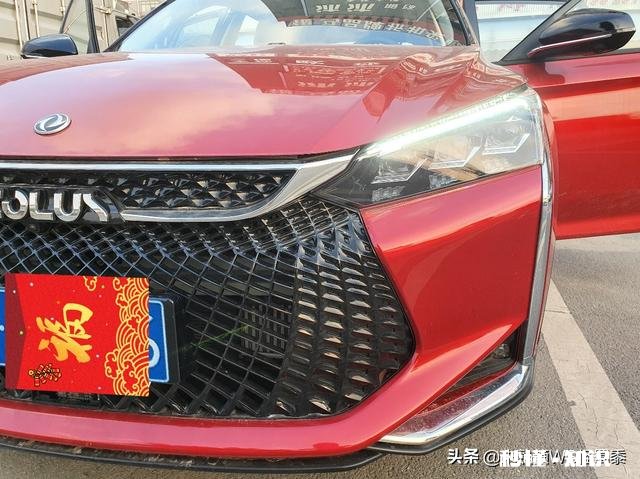 兄弟们来聊一聊奕炫GS的灯光吧，选卤素灯还是LED灯呢