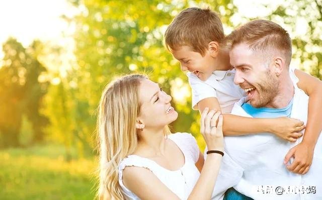 有人说“对于子女来说，任何人的爱都无法代替父母的爱”你怎么看