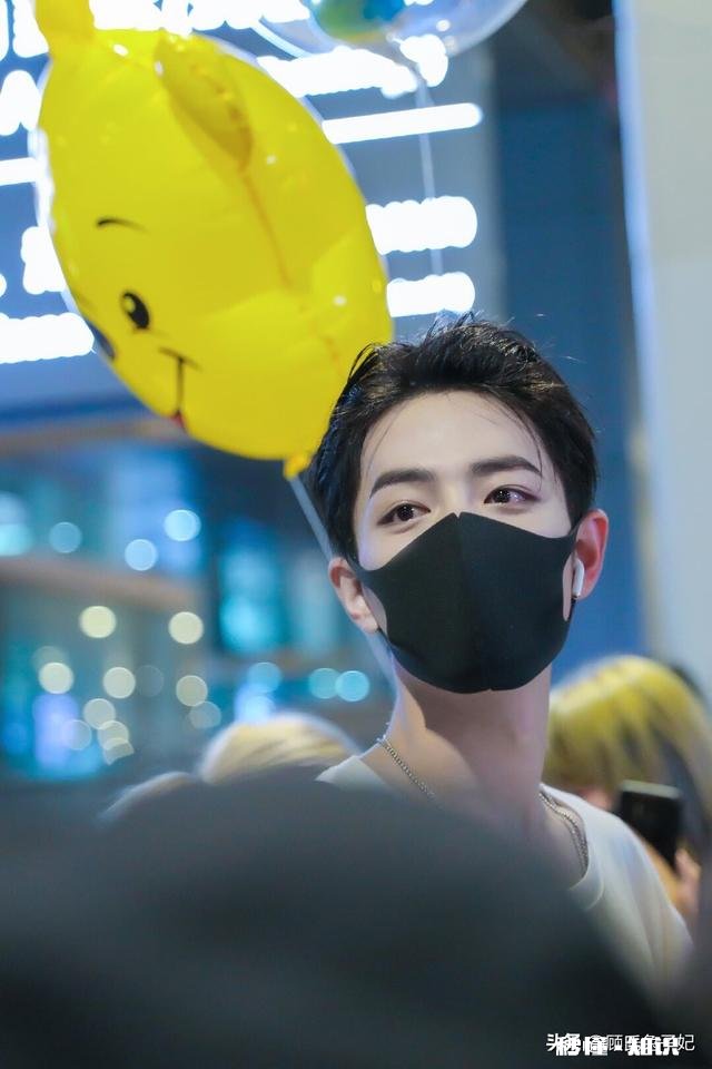 你因为什么喜欢肖战