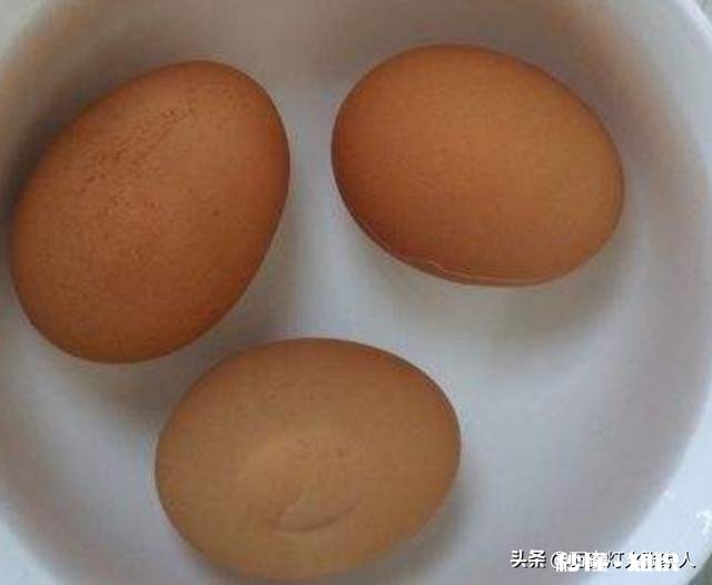 鸡蛋蘸酱油还有营养吗