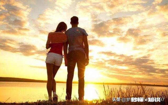 分手后，我确信我这辈子都忘不了她，还该坚持追回来吗