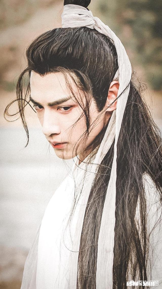 《东宫》，《香蜜沉沉烬如霜》，《遇见王沥川》哪个更虐更好看