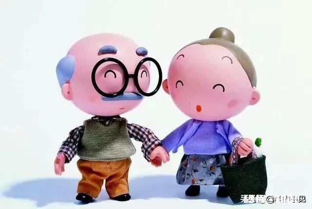 老年人和儿女们在一起生活，如何避免产生矛盾