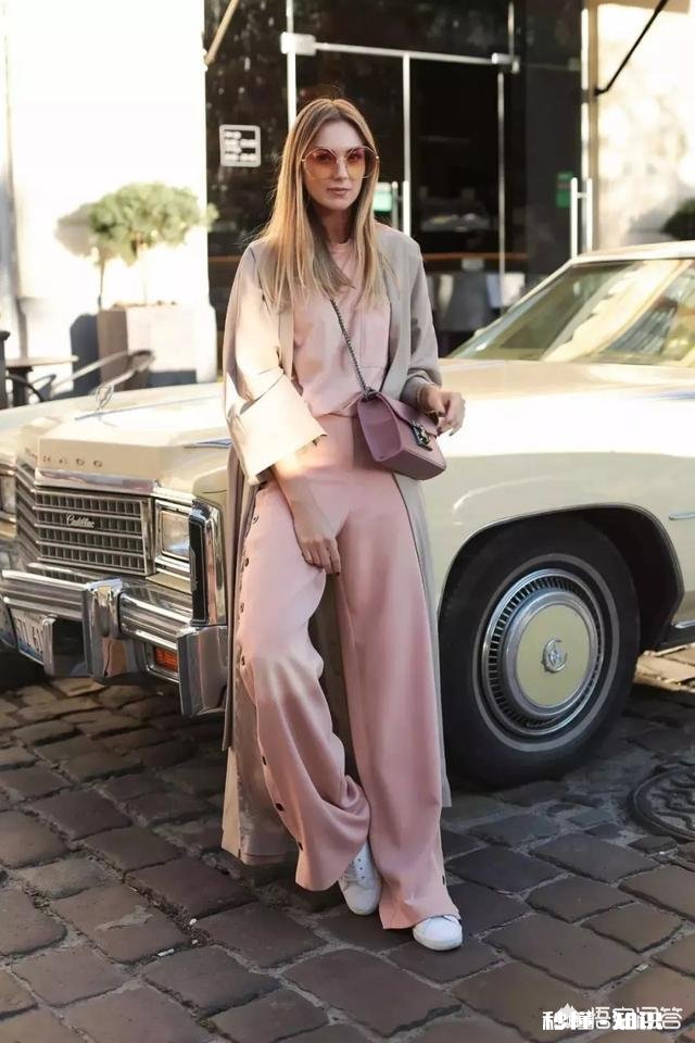 浪漫梦幻的粉色，怎样穿才能既时髦又高级