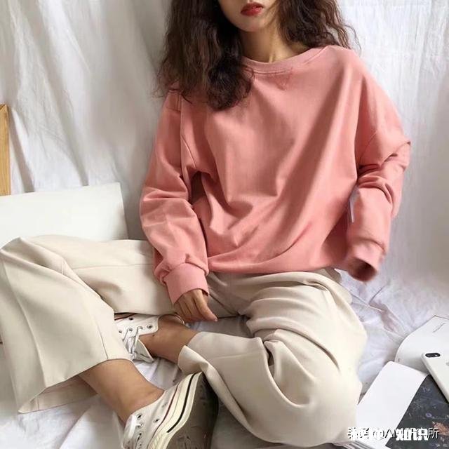 浪漫梦幻的粉色，怎样穿才能既时髦又高级