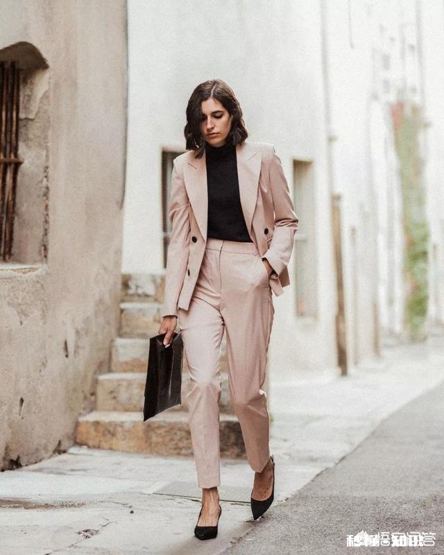 浪漫梦幻的粉色，怎样穿才能既时髦又高级