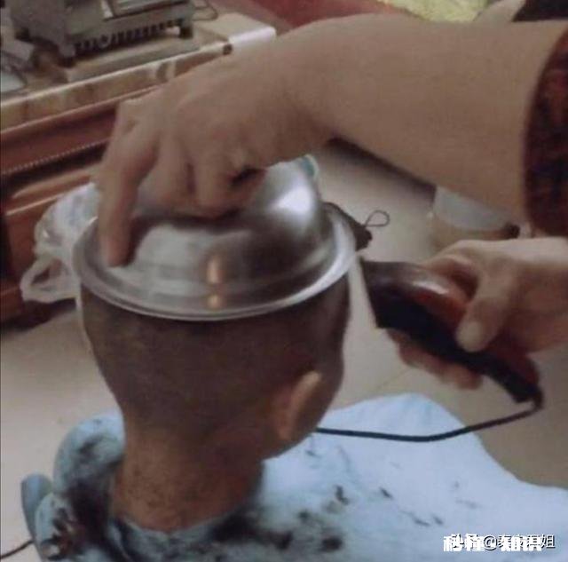 齐眉碎刘海怎么剪