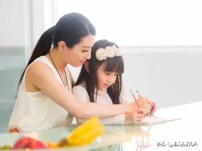 家长既要上班，回家还要监督辅导孩子的家庭作业，什么这么难