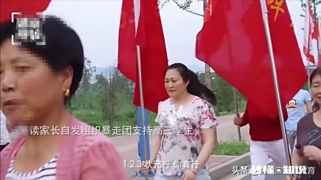 家长既要上班，回家还要监督辅导孩子的家庭作业，什么这么难