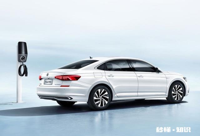 有人说博瑞GE“插混”销量不错，以后是不是新能源车越来越多你怎么看
