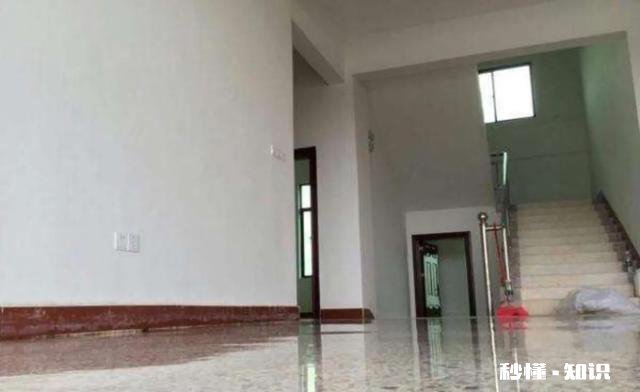 农村建房子，购买瓷砖是网上买，还是实体店买好些呢要注意什么