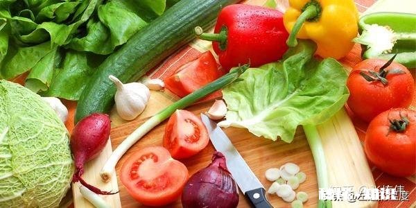 如果仅仅是和新型肺炎潜伏期的人插肩而过，会不会被感染