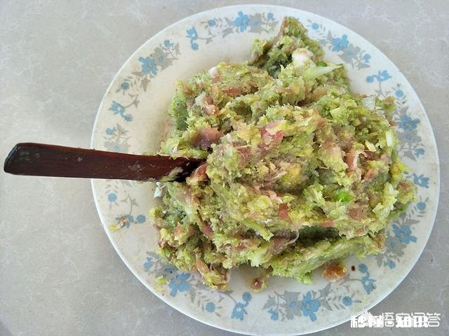究竟是韭菜猪肉馅饺子好吃还是白菜猪肉馅饺子好吃
