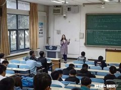 大专毕业的非师范生有资格证，如何找到教师工作