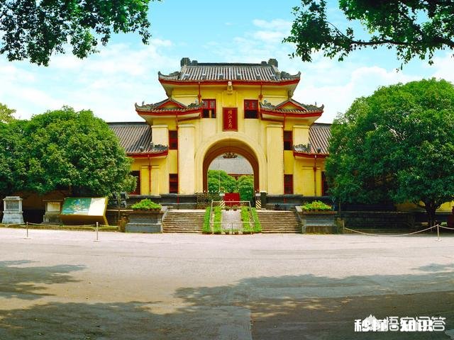 炎热的夏天，自驾游去哪里比较好呢