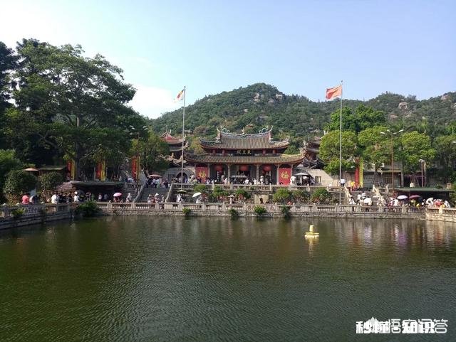 炎热的夏天，自驾游去哪里比较好呢