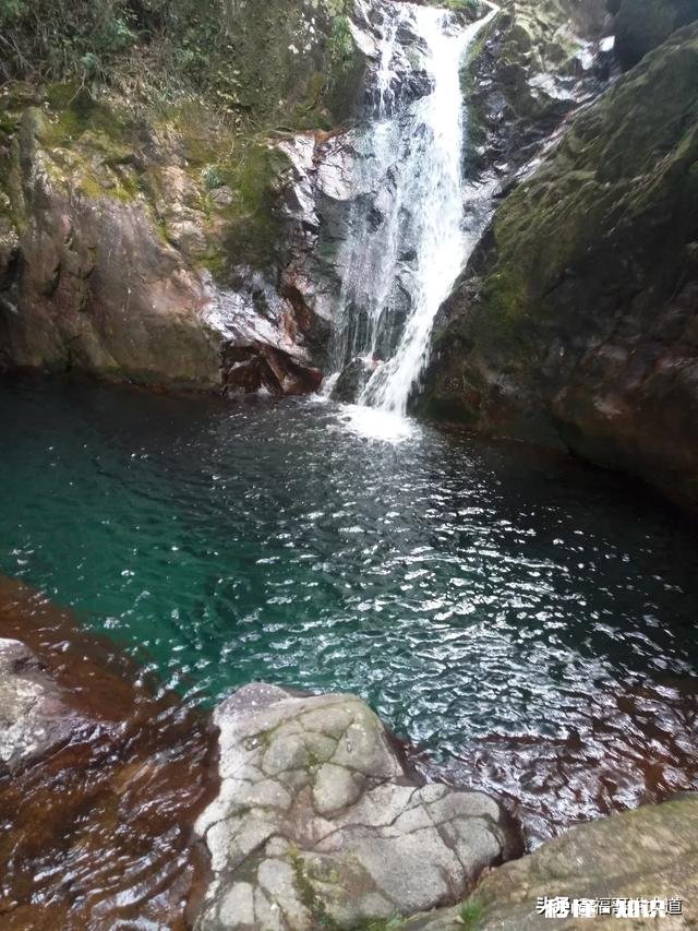 如果有时间去旅行，你最想去的地方是哪里为什么