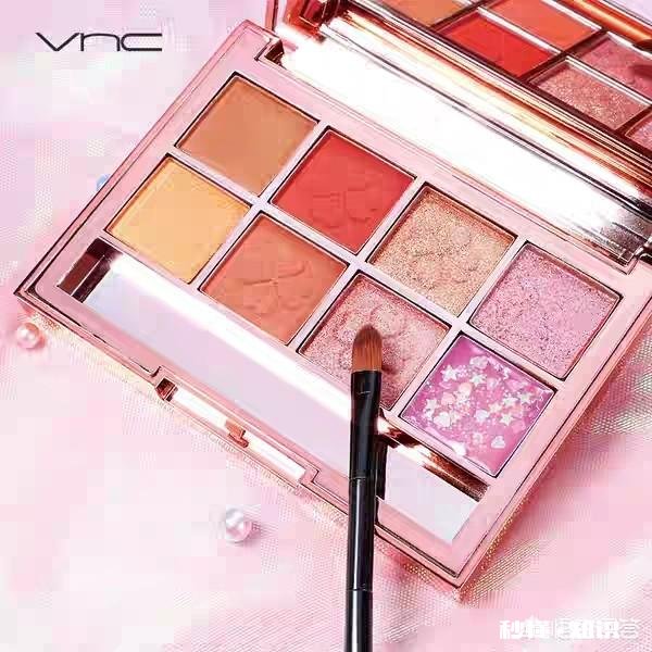 想送女朋友眼影盘，有什么好的推荐吗