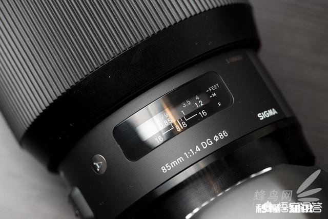 适马85-1.4和佳能85-1.4的镜头比较，哪个好