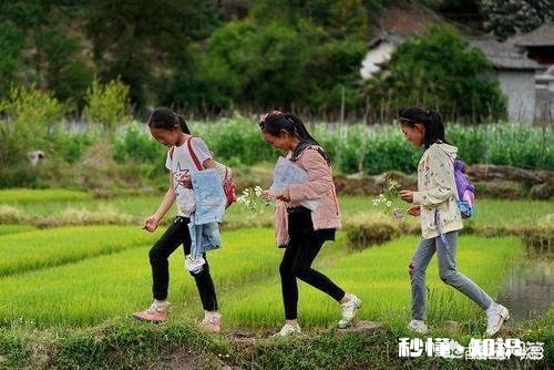 农村孩子的六一是如何度过的你会给孩子买礼物吗