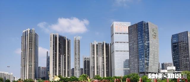 放弃深圳安居房去买商品房合适吗