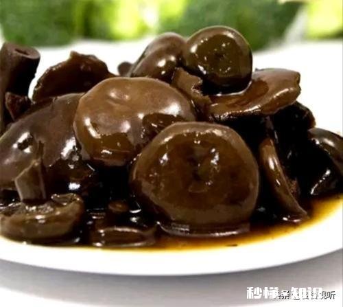 开学第一天，你给舍友分享家乡的特产，结果发现少一个人的。这时你怎么做