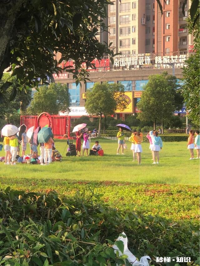 感觉都在说彩礼，没人谈嫁妆吗