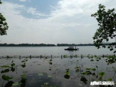 去杭州旅游，有什么价位在400-600的酒店或者住宿推荐