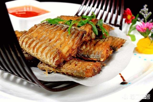 如何炸带鱼才能好吃