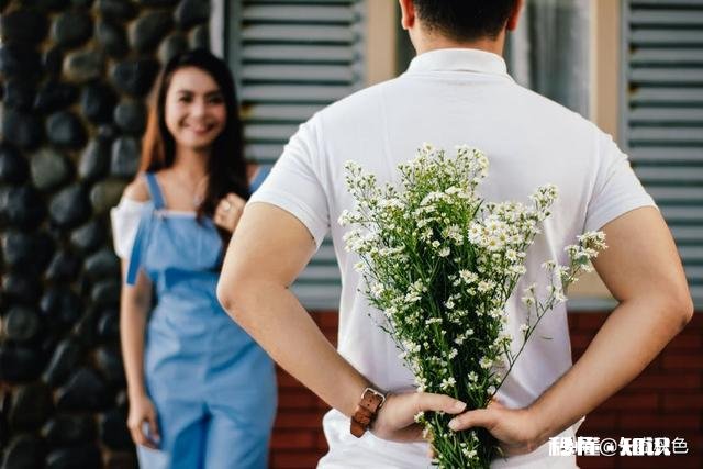 一个你爱的但给你不了你想要的生活，一个爱你的但可以给你想要的生活该如何选择