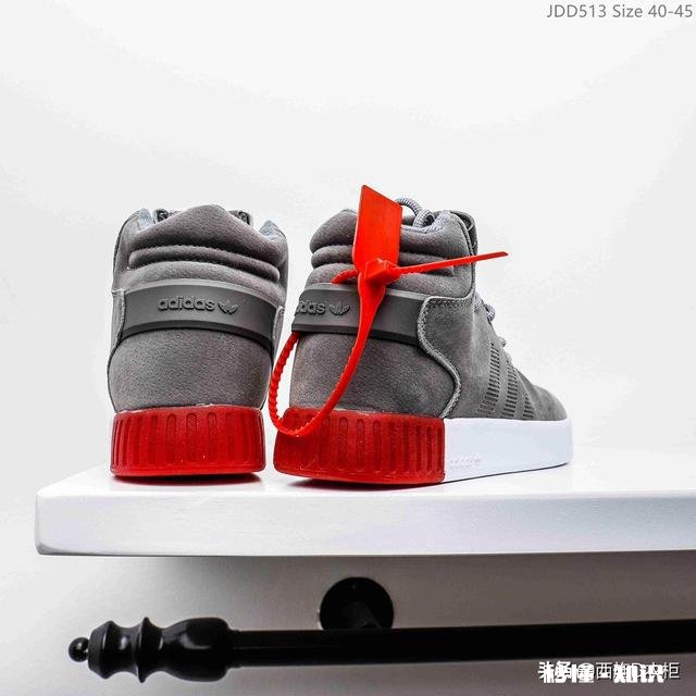 服装爆款千篇一律,感觉泯灭了个性,为什么还是会有人争相购买