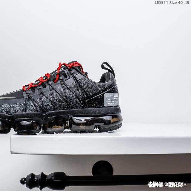 服装爆款千篇一律,感觉泯灭了个性,为什么还是会有人争相购买