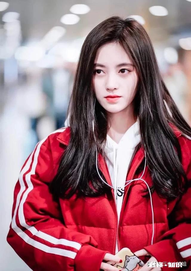 服装爆款千篇一律,感觉泯灭了个性,为什么还是会有人争相购买