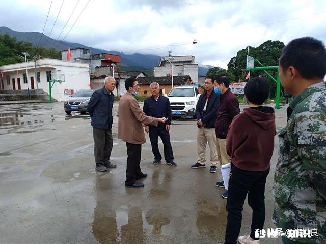 为何这几年农村的人吃饭,不愿意去外面吃饭场吃饭串门聊天了