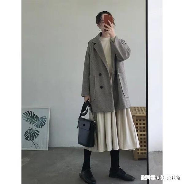 长裙怎么穿出休闲慵懒的风格,想要文艺的感觉