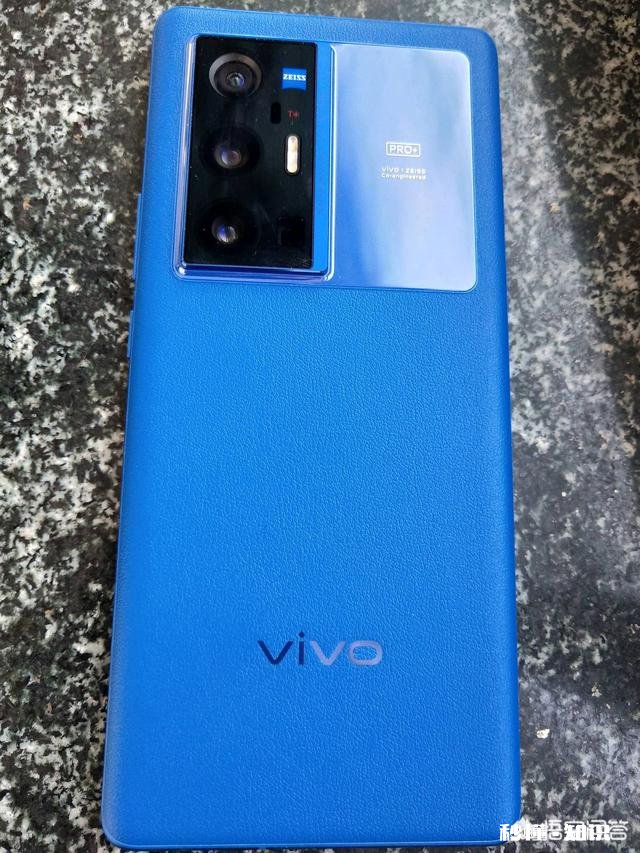 信号好，系统运行速度比较快的手机大家给推荐一下