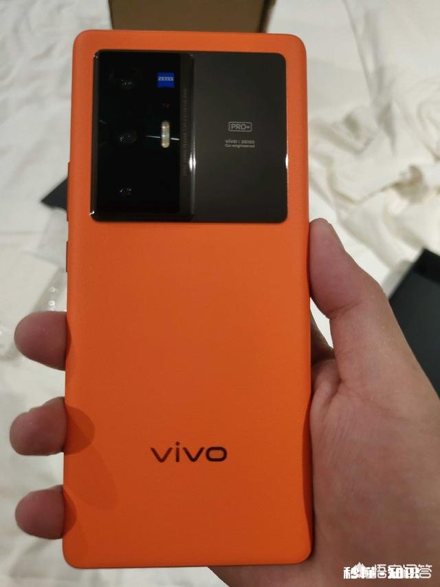 信号好，系统运行速度比较快的手机大家给推荐一下