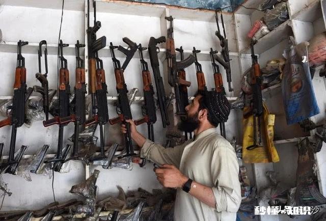 美军占领阿富汗之后为何不收缴民间武器难道他们不懂釜底抽薪